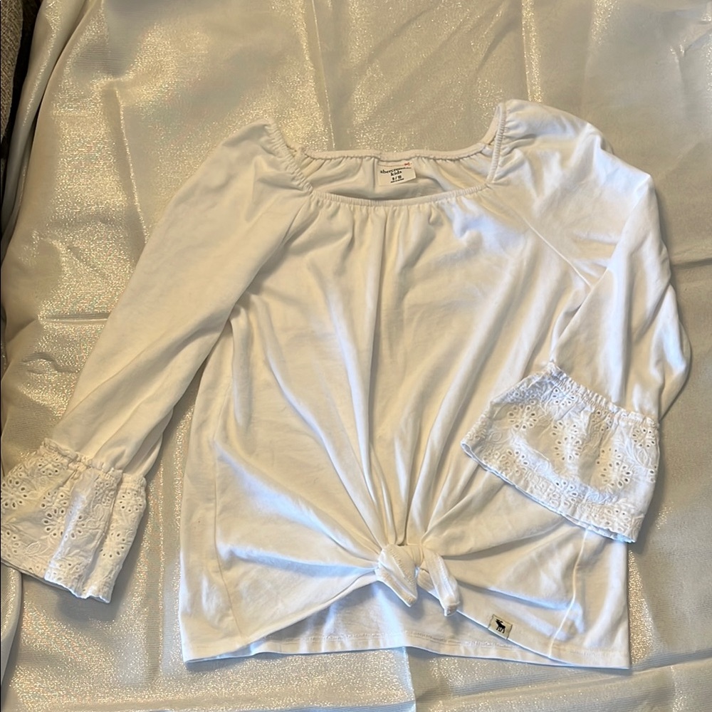 Girl's White Top with Lace Sleeves